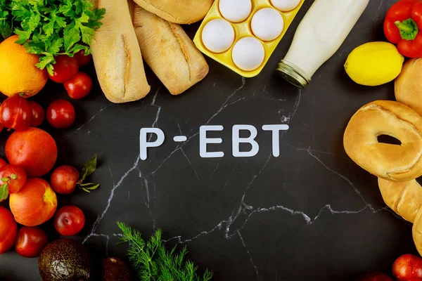 Üretimle p-ebt yaz. Öğrenci konsepti için yemek kuponları.