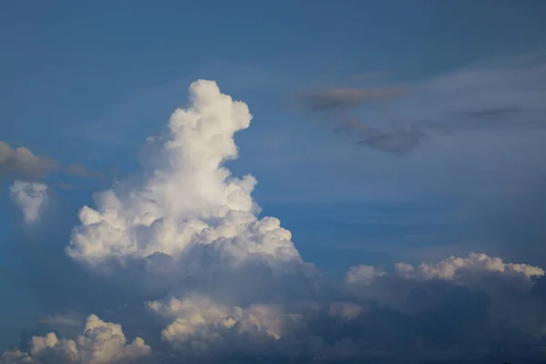 Indah Awan Langit Mendung Latar Belakang Alam Abstrak — Stok Foto