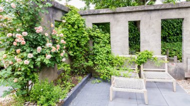 Bahçe Tasarım beton duvar ile