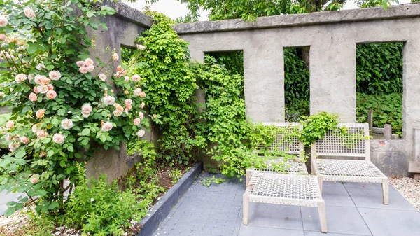 Bahçe Tasarım beton duvar ile