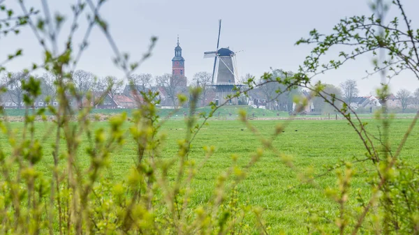 Uitzicht op dorp Buren. Gelderland, Nederland — Stockfoto