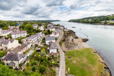 Formu Manai Köprüsü, Galler, İngiltere'de görüntülemek