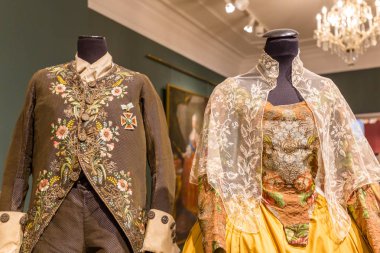 Tallinn, Estonya folklor tipik kostümleri