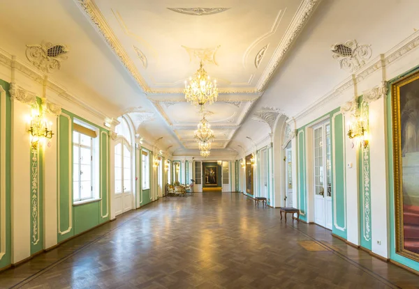 Таллиннский дворец Кадриорг в Эстляндии — стоковое фото