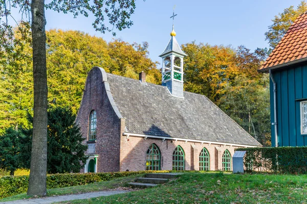 Traditional Dutch church scene — Stock Photo, Image