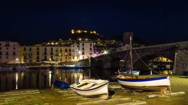 Renkli Bosa gece, Sardinya Adası, İtalya