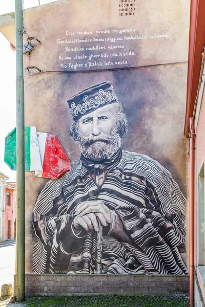 Giuseppe Garibaldi pintura con bandera italiana —  Fotos de Stock