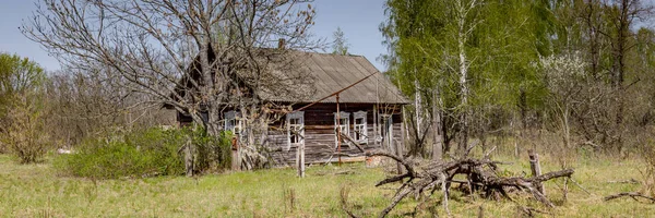 Opuštěné vesnice v Běloruské zóně vyloučení Černobylu — Stock fotografie