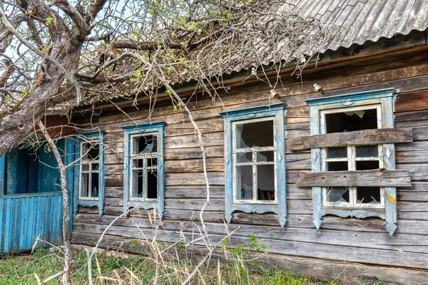 Terk edilmiş köy Çernobil — Stok fotoğraf