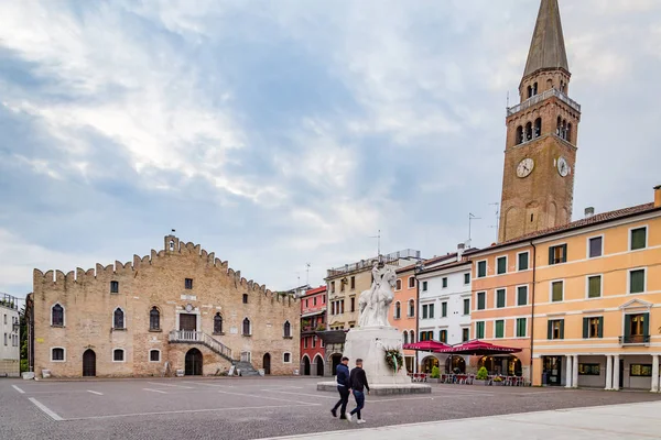 Şehir manzarası, Portogruaro, Veneto, İtalya — Stok fotoğraf