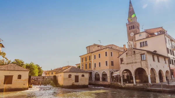 Şehir manzarası, Portogruaro, Veneto, İtalya — Stok fotoğraf