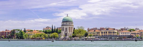 Skyline Lido isand à Venise Italie — Photo