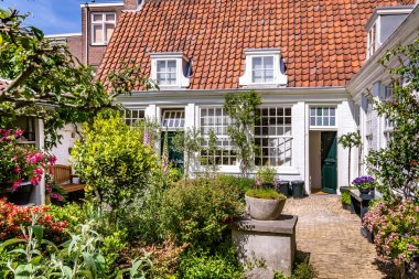 Hollanda, Haarlem 'de Beyaz Almshouse