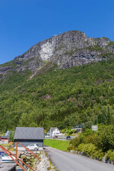 Loen skylift in Noorwegen — Stockfoto