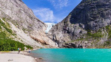 Norveç 'te gelin buzulu