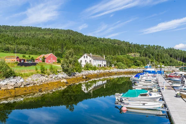 Dorp Eidsora in Noorwegen — Stockfoto