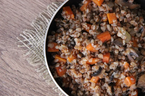 Sarrasin Style Marchand Aux Champignons Légumes Dans Une Petite Casserole — Photo