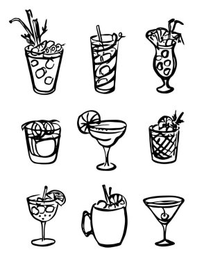 Elle çizilmiş karalama karikatür stili çizim koleksiyonu. Çeşitli alkol bardakları, yüksek top martini, eski moda Moskova katırı. Kart, poster veya bar menüsü için