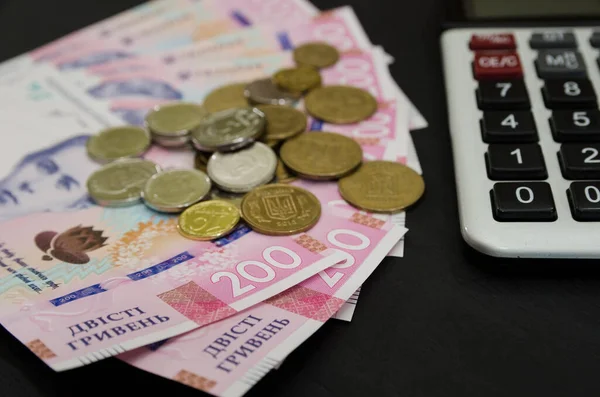 Збільшення Кількості Нових Українських Гривень Калькуляторів Монет 200 Гривень Фінансова — стокове фото