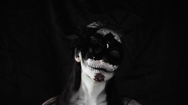 Día Mexicano Los Muertos Mujer Joven Con Cráneo Azúcar Halloween — Vídeos de Stock