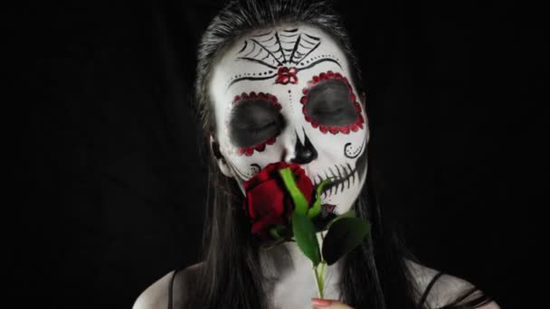 Maquillage Halloween Une Fille Avec Une Rose Portrait Une Jeune — Video