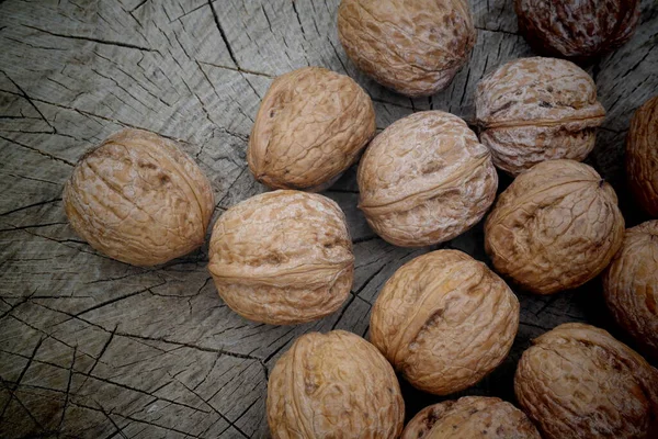 Närbild Valnötter Valnötter Trä Bakgrund — Stockfoto