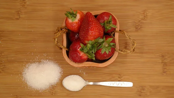 Fresas Una Mesa Madera Verduras Tablero Madera Fresa Piña Frutas — Foto de Stock