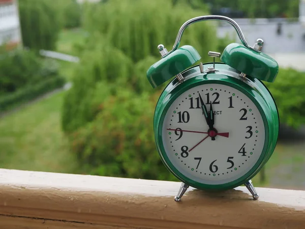 Alarme Verde Clock Closk — Fotografia de Stock