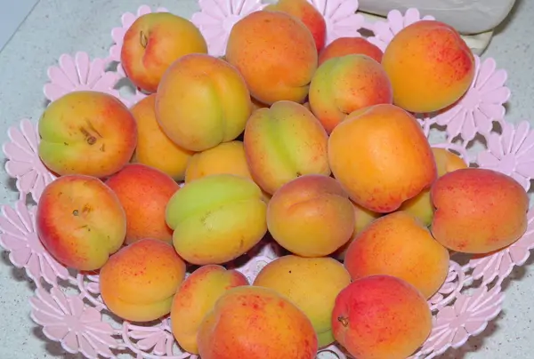 Melocotones Market Peaches Plate Fresh Melocotones Maduros Manzanas Pears Apples — Foto de Stock