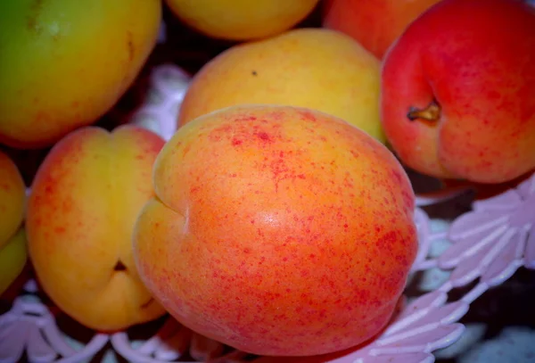 Pêssegos Market Peaches Plate Fresh Maduro Peaches Apples Pears Apples — Fotografia de Stock