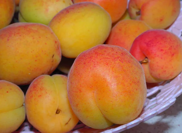 Melocotones Market Peaches Plate Fresh Melocotones Maduros Manzanas Pears Apples —  Fotos de Stock