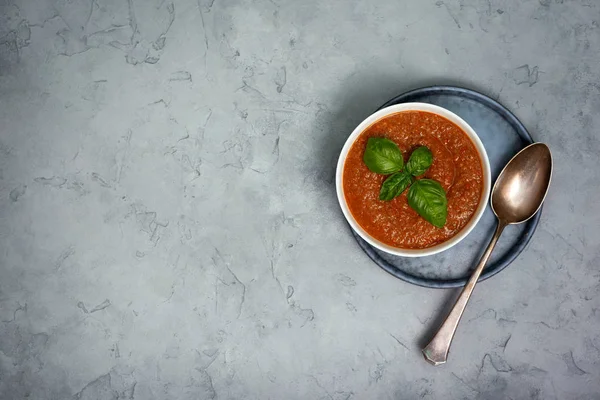 Sopa Legumes Uma Tigela Branca Fundo Cinza Vista Cima Espaço — Fotografia de Stock