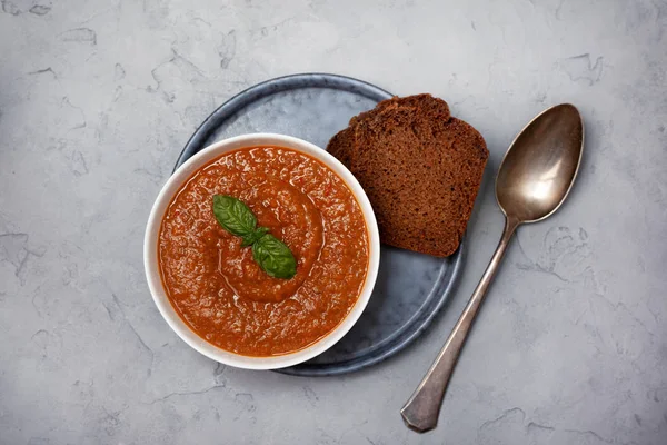 Sopa Legumes Uma Tigela Branca Fundo Cinza Vista Cima Espaço — Fotografia de Stock