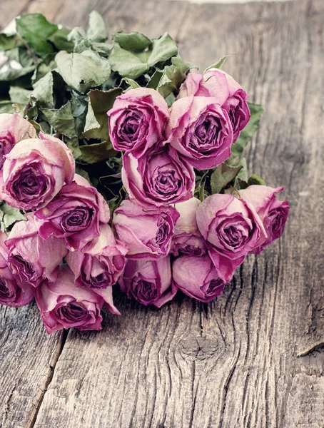 Bouquet Rose Secche Vecchio Sfondo Legno Stile Vintage — Foto Stock
