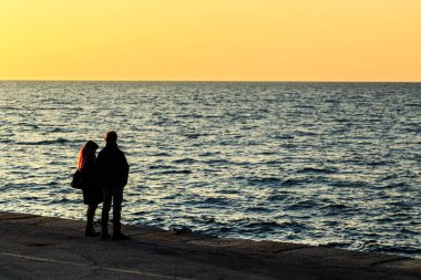 Trieste körfezinde kış akşamı