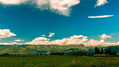 Fırtına geçti ve gökyüzü, Friuli Venezia Giulia boş ve anlaşılır