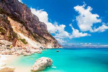 Orosei Körfez, Sardunya güzel koyda