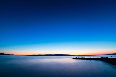 Senj limanının önünde gün batımı