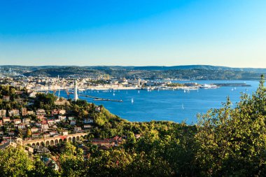 2100 'den fazla teknesi olan dünyanın en büyük yelkenlilerinden biri olan Barcolana.