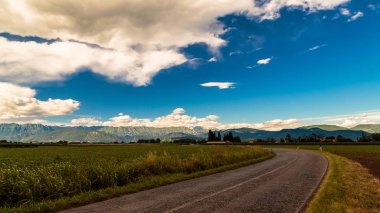 Fırtına geçti ve gökyüzü, Friuli Venezia Giulia boş ve anlaşılır