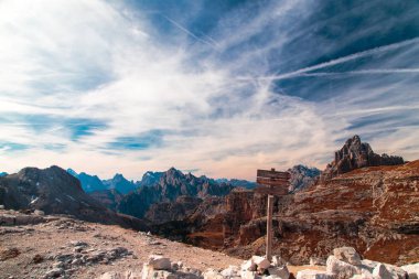 İtalya Alplerinde sonbahar