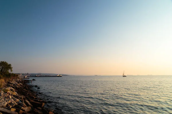 Puesta Sol Playa Debajo Del Faro Trieste Friuli Venezia Giulia —  Fotos de Stock