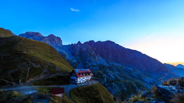 Nyári Napfelkelte Között Alpok Friuli Venezia Giulia — Stock Fotó