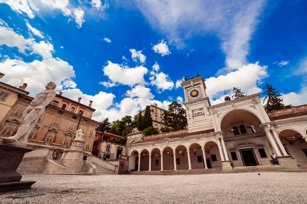 Bella Città Udine Pomeriggio Primaverile — Foto Stock