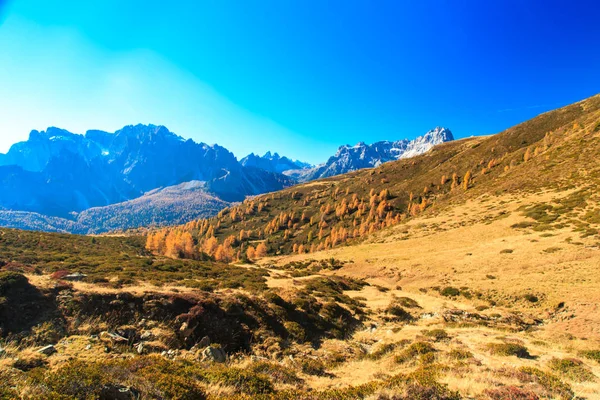 Otoño Los Alpes Italianos —  Fotos de Stock