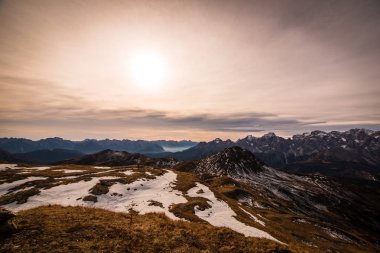 İtalya Alplerine sonbahar geliyor.