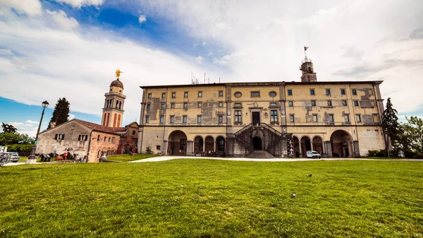 Hermosa Ciudad Udine Una Tarde Primavera — Foto de Stock