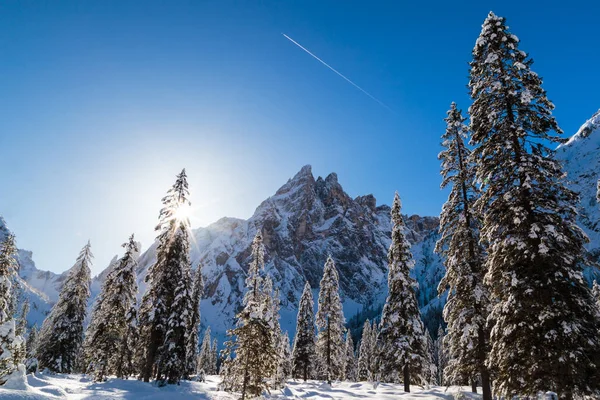 Manhã Inverno Ensolarada Nas Dolomitas Italianas — Fotografia de Stock