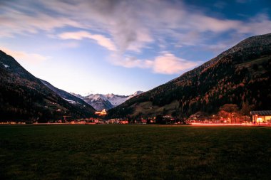 günbatımı içinde Vadisi, Campo Tures, İtalya