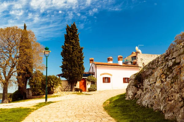 Hermosa Ciudad Rovinj Día Soleado — Foto de Stock